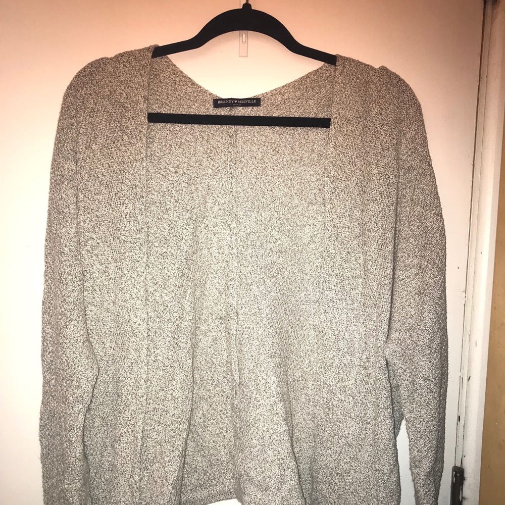 NWOT Brandy Melville Cardigan ‼️‼️